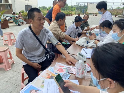 樊口社區(qū)組織開展心理健康咨詢與義診活動，拓展居民心理服務